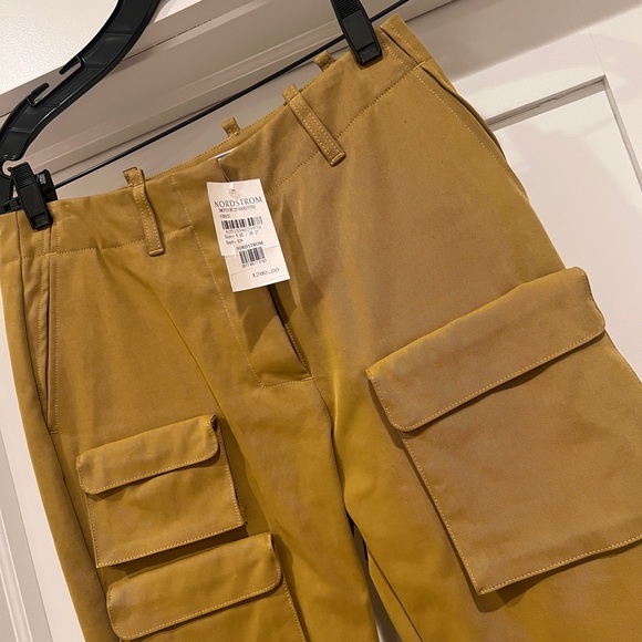 Off-White Cargo Pants - Picture 8 of 10